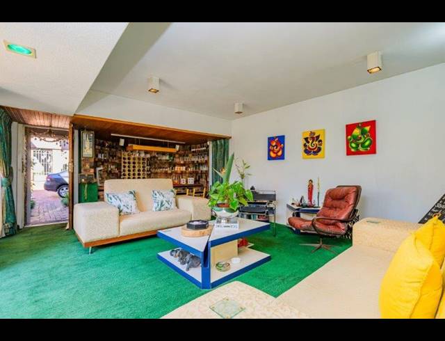 4 BEDROOM HOUSE FOR SALE IN RESERVOIR HILLS
